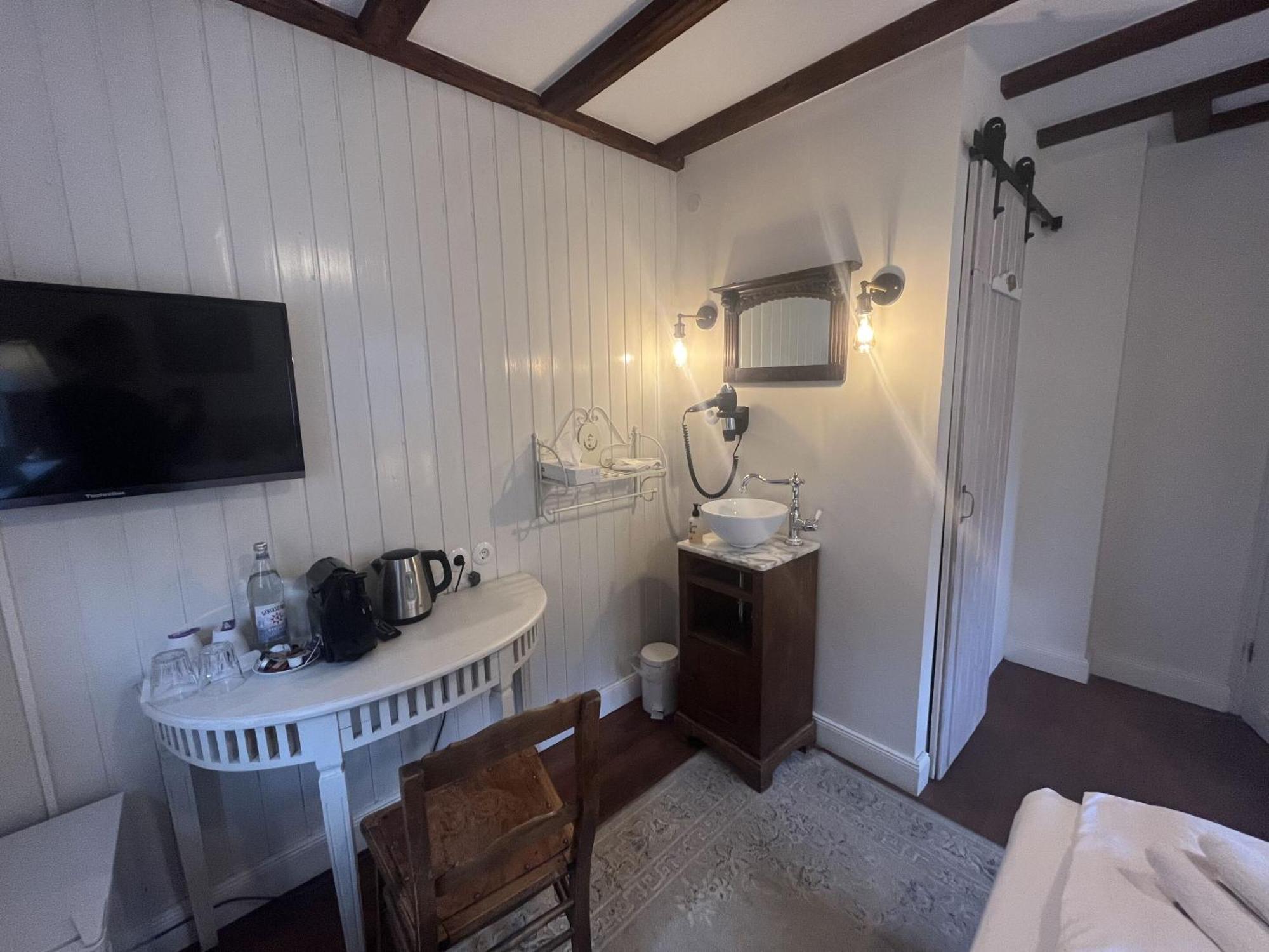 קלן Alte Schreinerei Boutique Hotel חדר תמונה